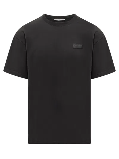 Givenchy T-shirt Logo Patch In Black