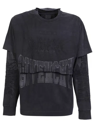 Givenchy T-shirts In Black