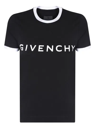 Givenchy T-shirts In Black