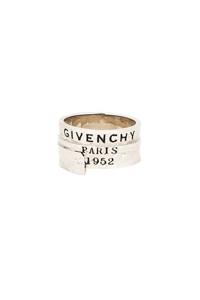 Givenchy Tape Signature Ring In Gray