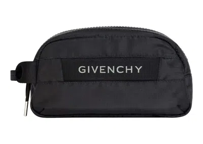 Pre-owned Givenchy Toilet Pouch In Nylon Gtrek In Black