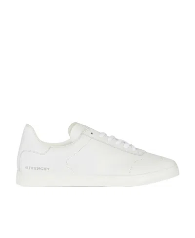 GIVENCHY GIVENCHY LOGO DEBOSSED TOWN SNEAKERS