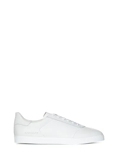 Givenchy Town皮革运动鞋 In White
