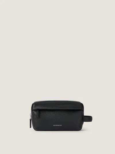Givenchy Trousse De Toilette U Backpack En Cuir Grainé In Multi