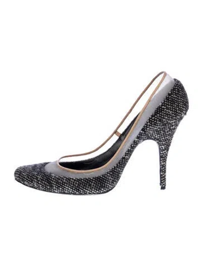 Pre-owned Givenchy Tweed Tweed Pattern Pumps In Black