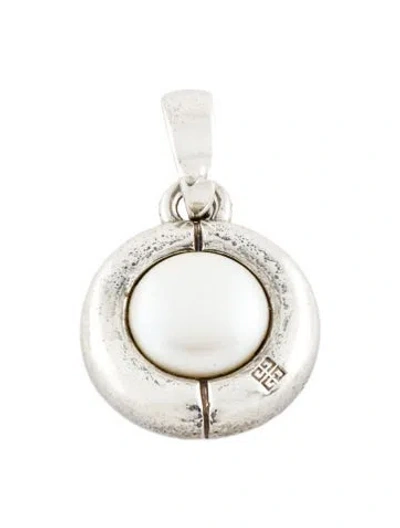 Pre-owned Givenchy Vintage Faux Pearl Circle Pendant In Multi