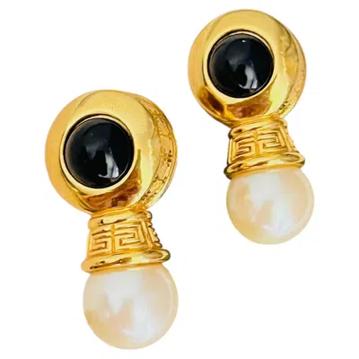 Pre-owned Givenchy Vintage Unisex Gold 4g Monogram Onyx Cabochon White Pearl Earrings
