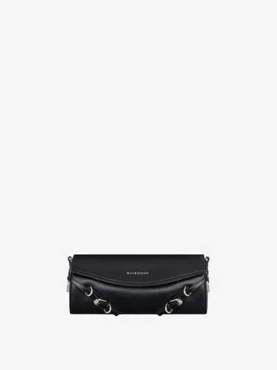 Givenchy Voyou Roller Bag In Grained Leather In Black