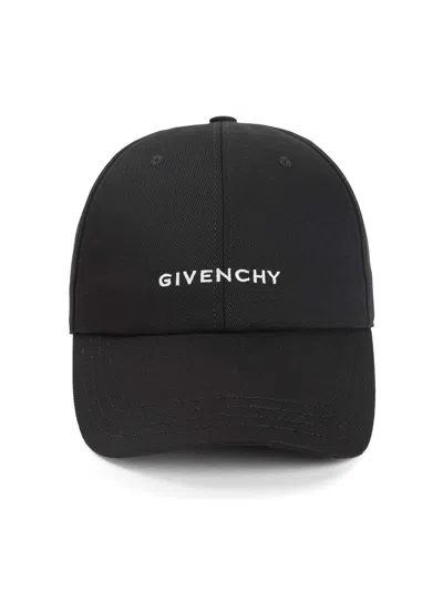 Givenchy W Curved Cap In Black