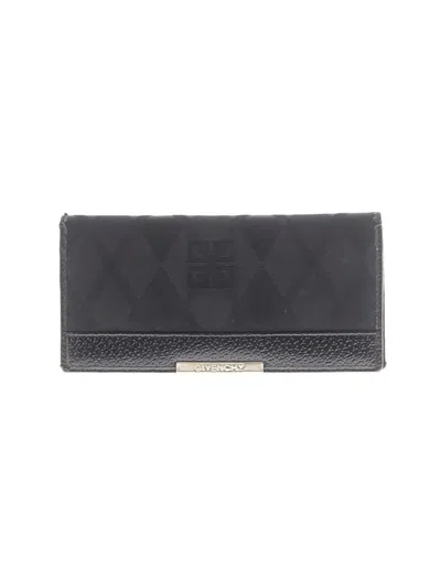 Pre-owned Givenchy Wallet In Black