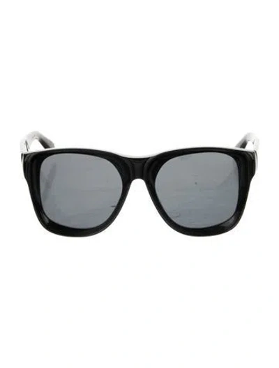 Pre-owned Givenchy Wayfarer Tinted Sunglasses In Black