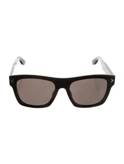 Pre-owned Givenchy Wayfarer Tinted Sunglasses In Black