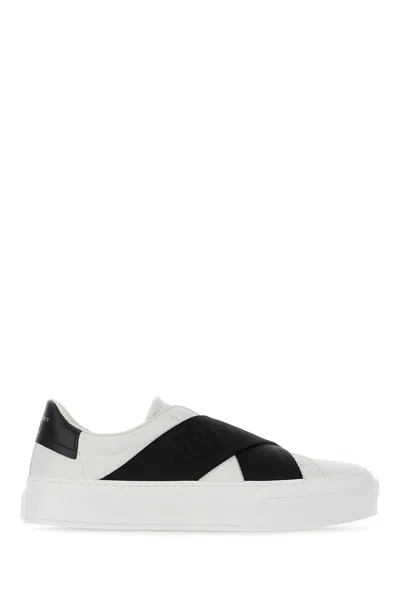 Givenchy Sneakers In White,black