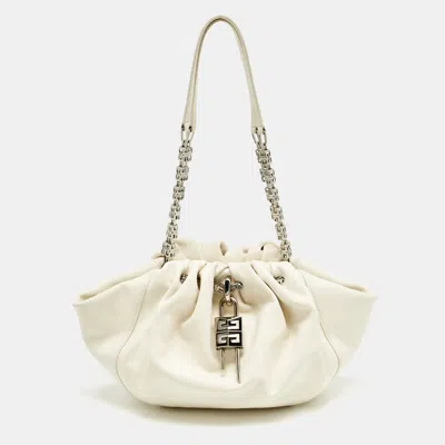 Pre-owned Givenchy White Leather Kenny Shoulder Bag