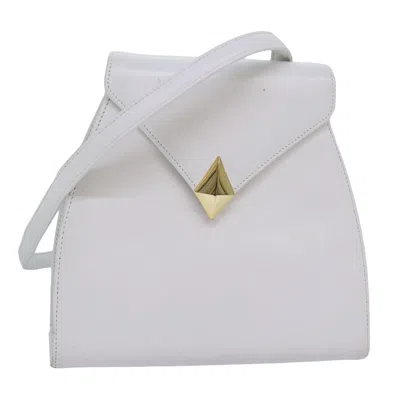 Pre-owned Givenchy White Leather Shoulder Bag ()