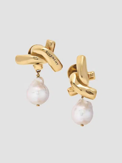 Givenchy Chain Link Asymmetric Earrings In Metal And Pearl In Gold