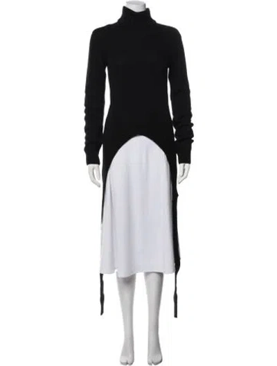 Pre-owned Givenchy Wool Turtleneck Sweater In Black