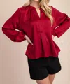 Glam Collections Ring In Shirt In Red
