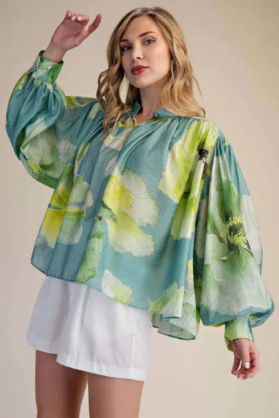 Glam Floral Voluminous Blouse In Sage In Green