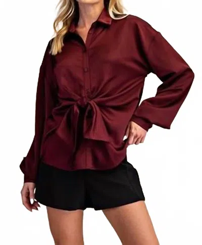 Glam Midnight Tie Detail Top In Merlot In Burgundy