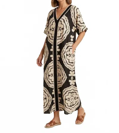 Glam Printed V-neck Maxi Dress In Black In Multi