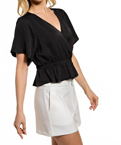 Glam Short Sleeve Cropped V-neck Blouse In Black
