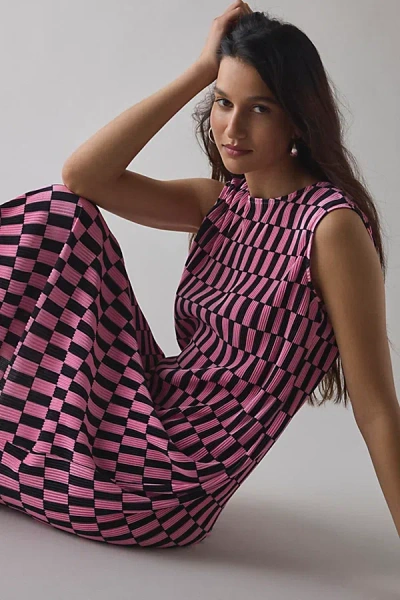 Glamorous Checkerboard Printed Plisse Shift Midi Dress In Pink Check Plisse, Women's At Urban Outfitters