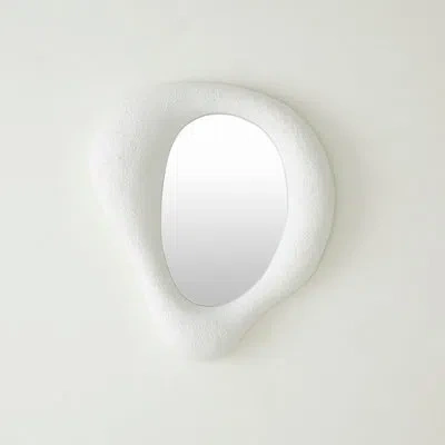 Global Views Amorphous Mirror-med In Painted White