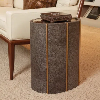 Global Views Churchill Oval Drum Table In Clear