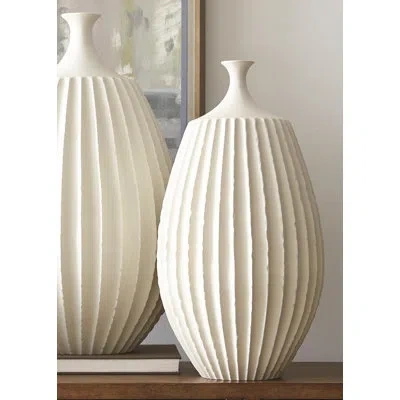 Global Views Sawtooth Vase-rustic White-med
