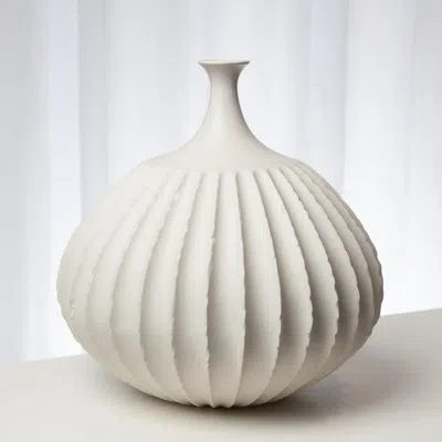 Global Views Sawtooth Vase-rustic White-sm