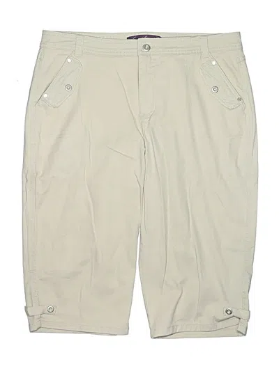 Pre-owned Gloria Vanderbilt Khaki Shorts In Ivory