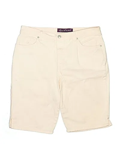 Pre-owned Gloria Vanderbilt Khaki Shorts In Ivory
