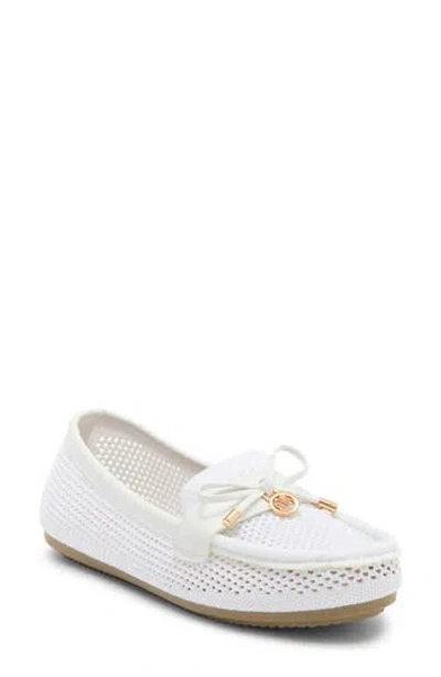 Gloria Vanderbilt Madeleine Slip On Loafer In Multi