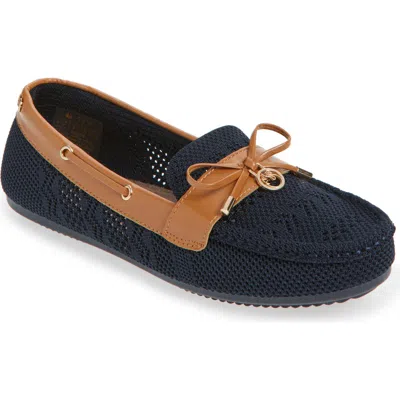 Gloria Vanderbilt Reese Boat Shoe In Blue