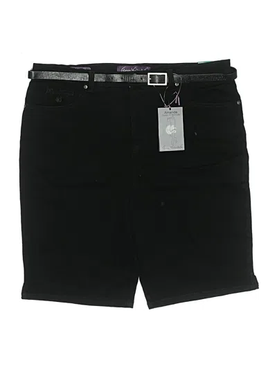 Gloria Vanderbilt Shorts In Black