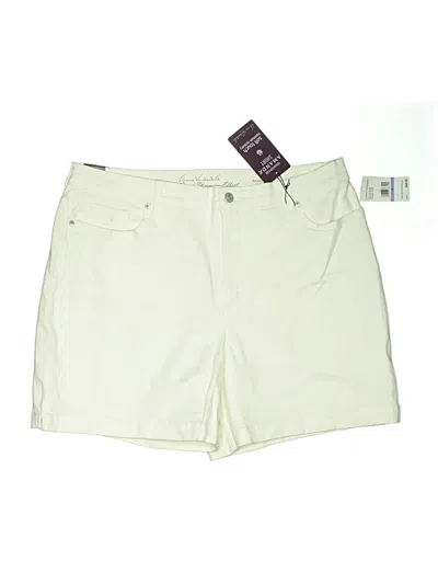 Gloria Vanderbilt Shorts In Green