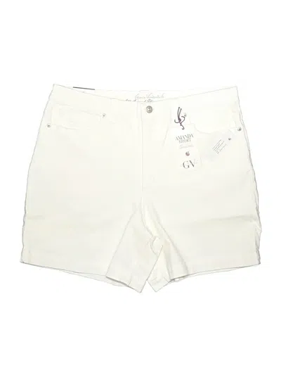 Pre-owned Gloria Vanderbilt Shorts In Ivory