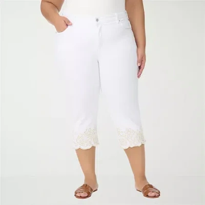 Gloria Vanderbilt Women's Plus Amanda Embroidered Jean Capri In Multi