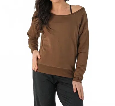 Glyder Lounge Off Shoulder Top In Chocolate In Gold