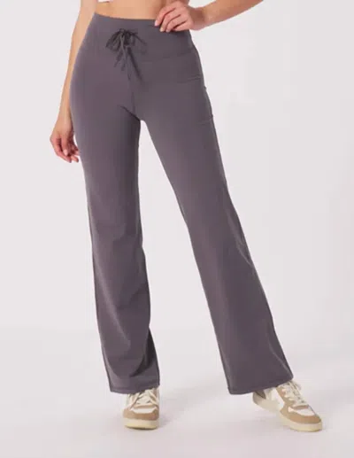 Glyder Sultry Straight Leg Pant In Carbon