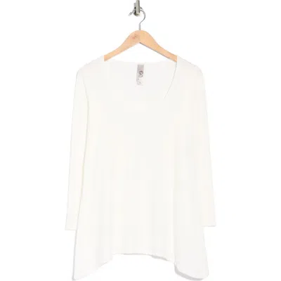 Go Couture Asymmetric Tunic Sweater In White