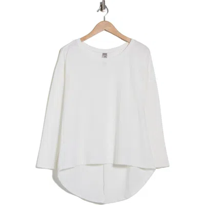 Go Couture Boat Neck High-low Sweater In White