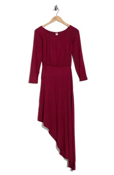 Go Couture Long Sleeve Asymmetric Hem Dress In Red
