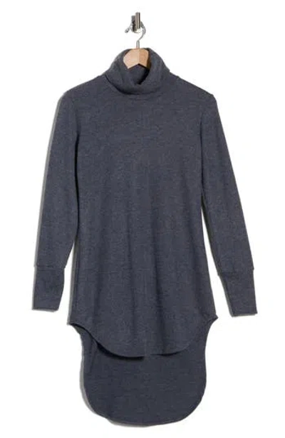 Go Couture Turtleneck High-low Tunic Sweater In Blue