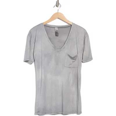 GO COUTURE GO COUTURE V-NECK POCKET T-SHIRT
