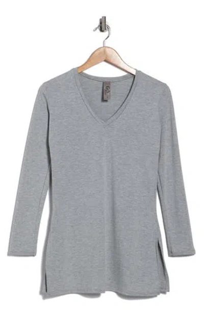 Go Couture V-neck Tunic Sweater In Blue