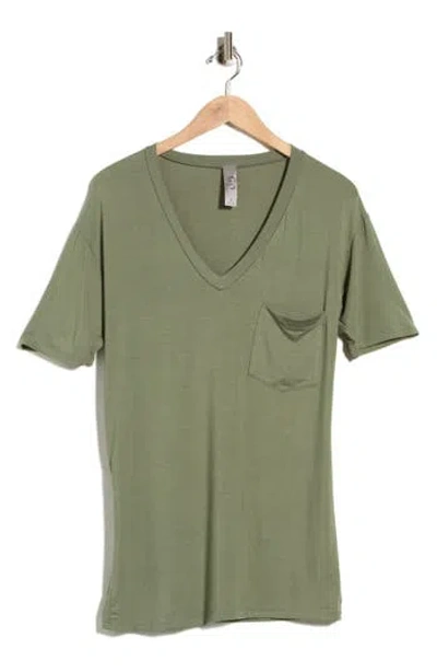 Go Couture V-neck Pocket T-shirt In Green