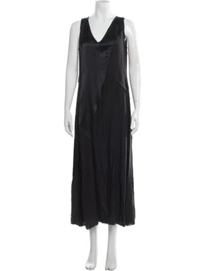 Pre-owned Go Silk Silk Long Dress In Gray