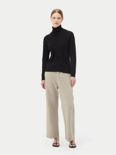 Gobi Cashmere Classic Turtle Neck In Black